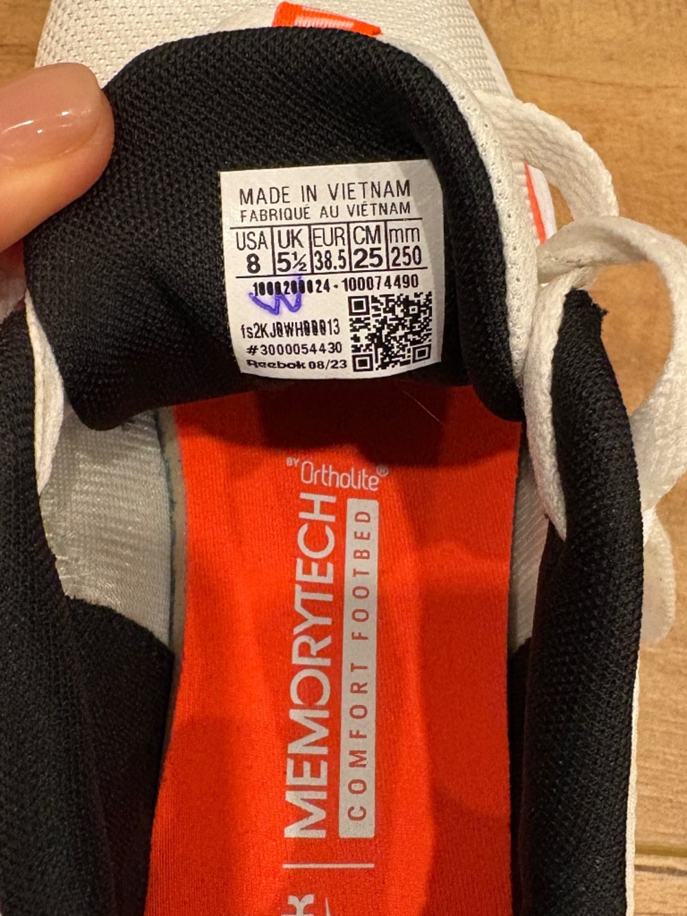 NEW Reebok Size 8 Training Shoe - Picture 6 of 6